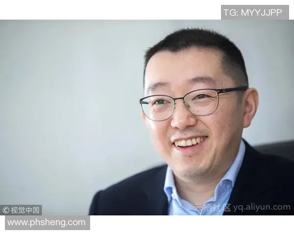 王磊专访：从青涩少年到足球明星的成长之路回顾