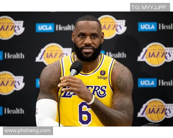 湖人对决快船激战正酣球迷期待的洛城德比即将上演 湖人对决快船激战正酣球迷期待的洛城德比即将上演