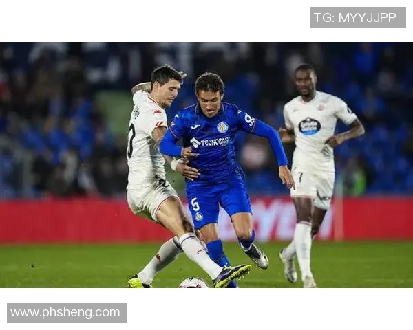 皇马主场大胜塞尔塔四比一展现强大实力与团队默契 皇马主场大胜塞尔塔四比一展现强大实力与团队默契